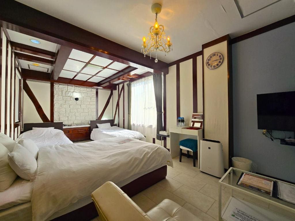 Twin Room room - Image 3
