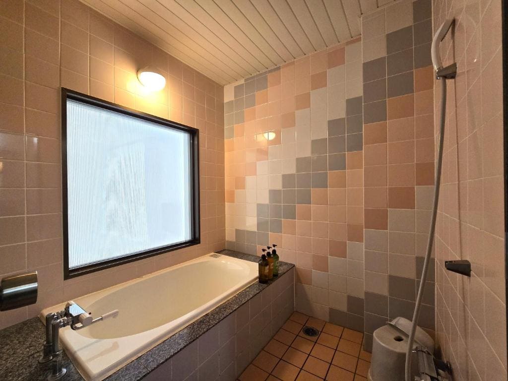 Twin Room with Sea View room - Image 3
