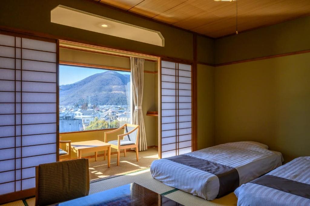 Twin Room with City View room - Image 2