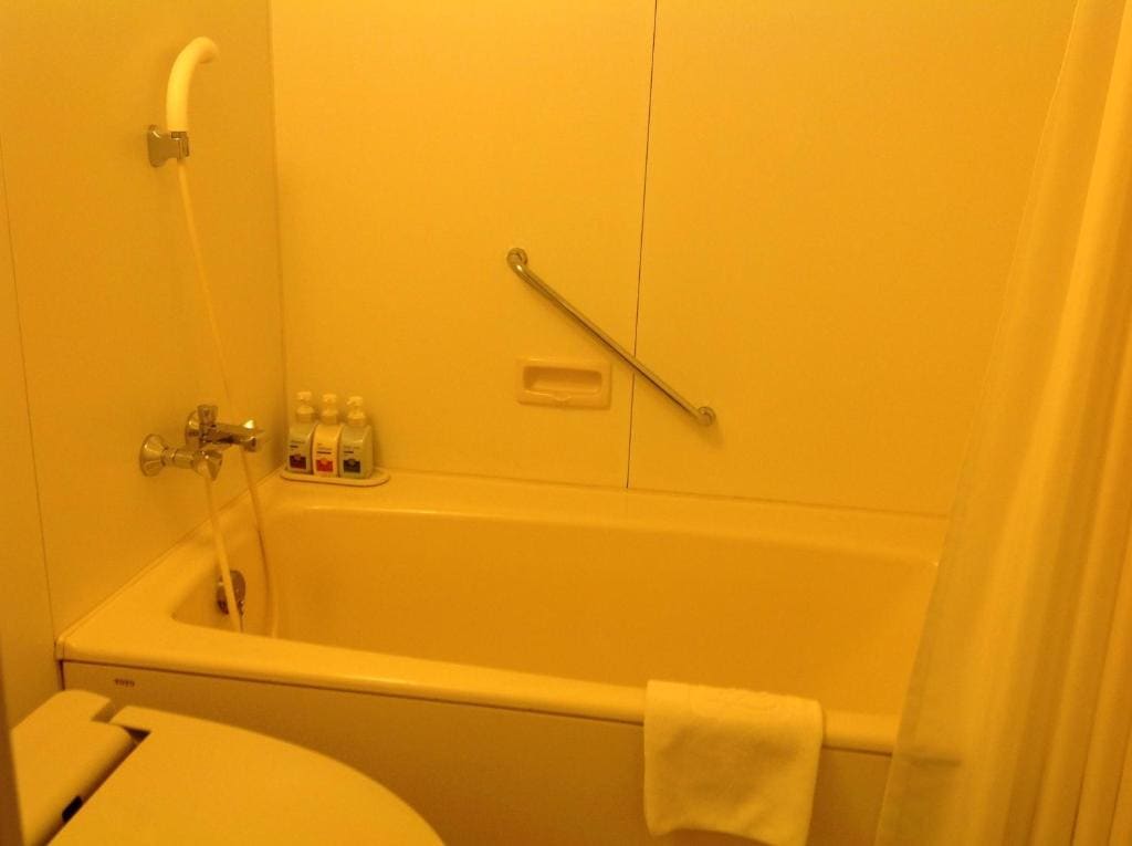 Standard Twin Room - Non-Smoking room - Image 3