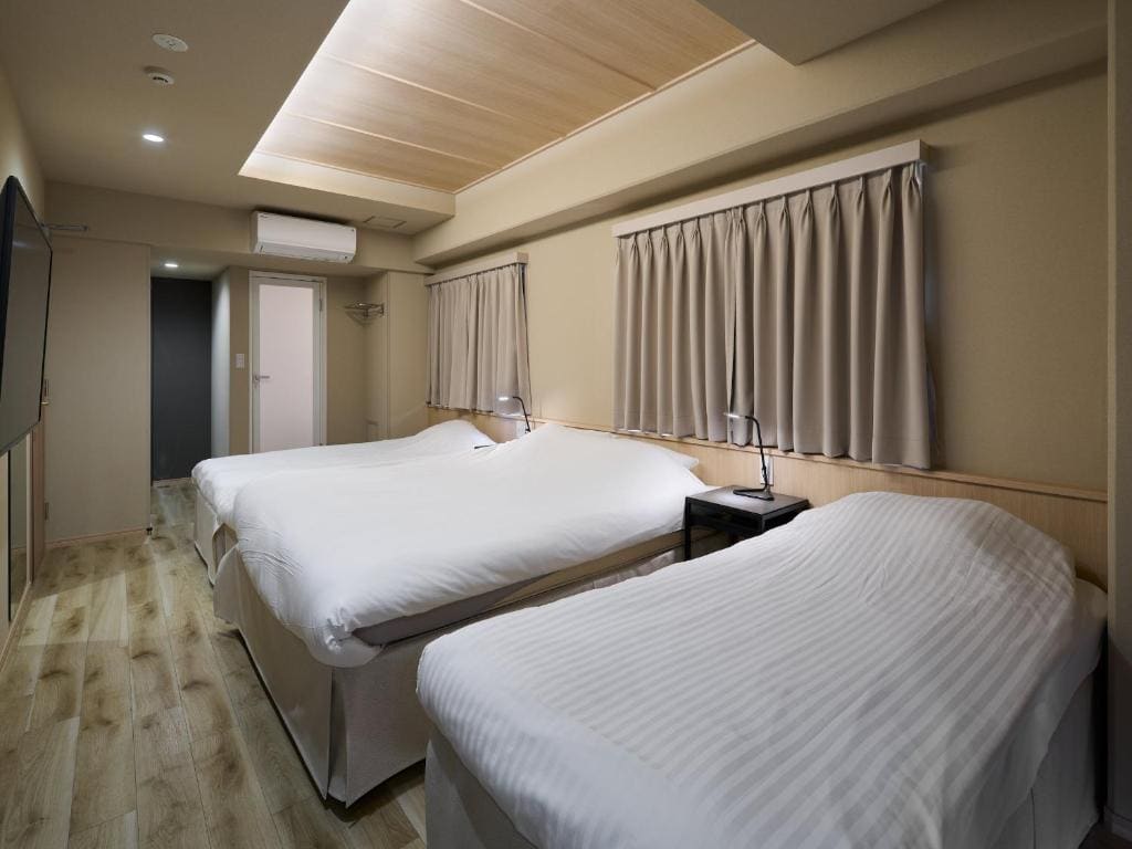 Comfort Triple Room room - Image 2