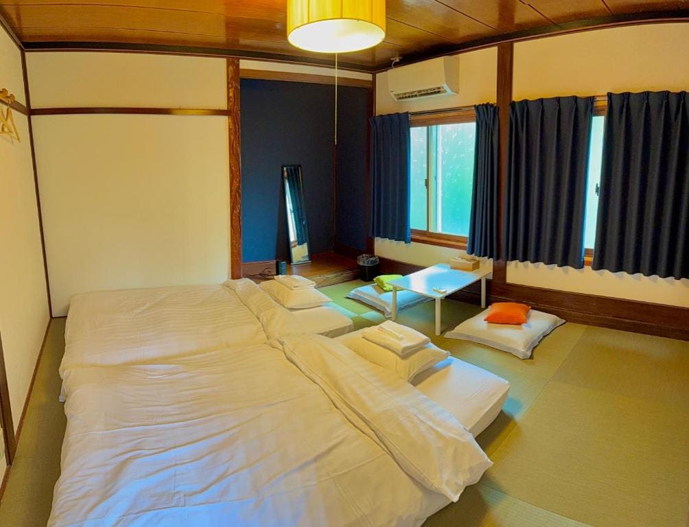 Standard Twin Room room - Image 2