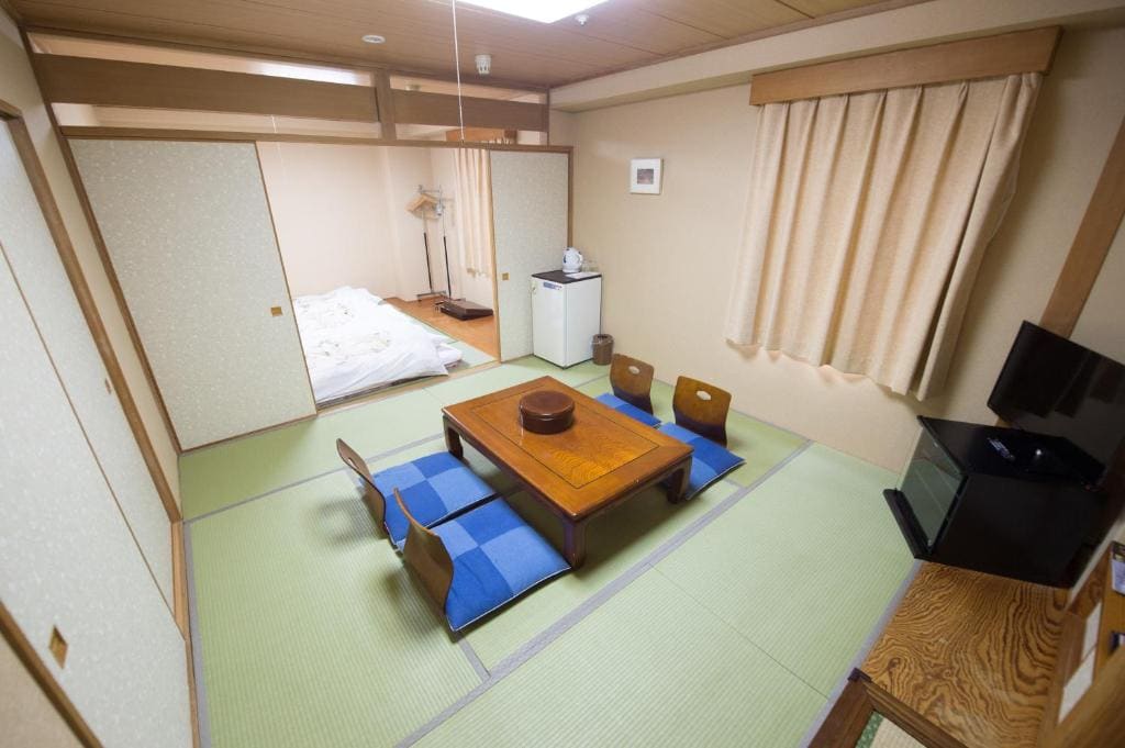 Japanese-Style Triple Room room - Image 1