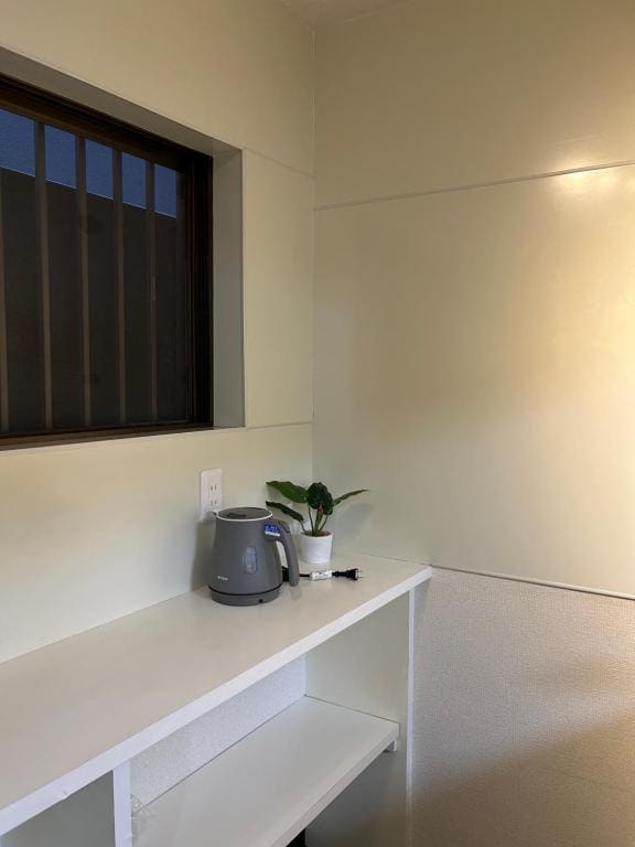 Room room - Image 2