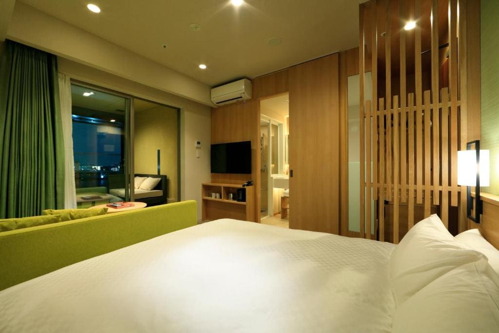 Standard King Room with Sofa Bed - Non-Smoking room - Image 1