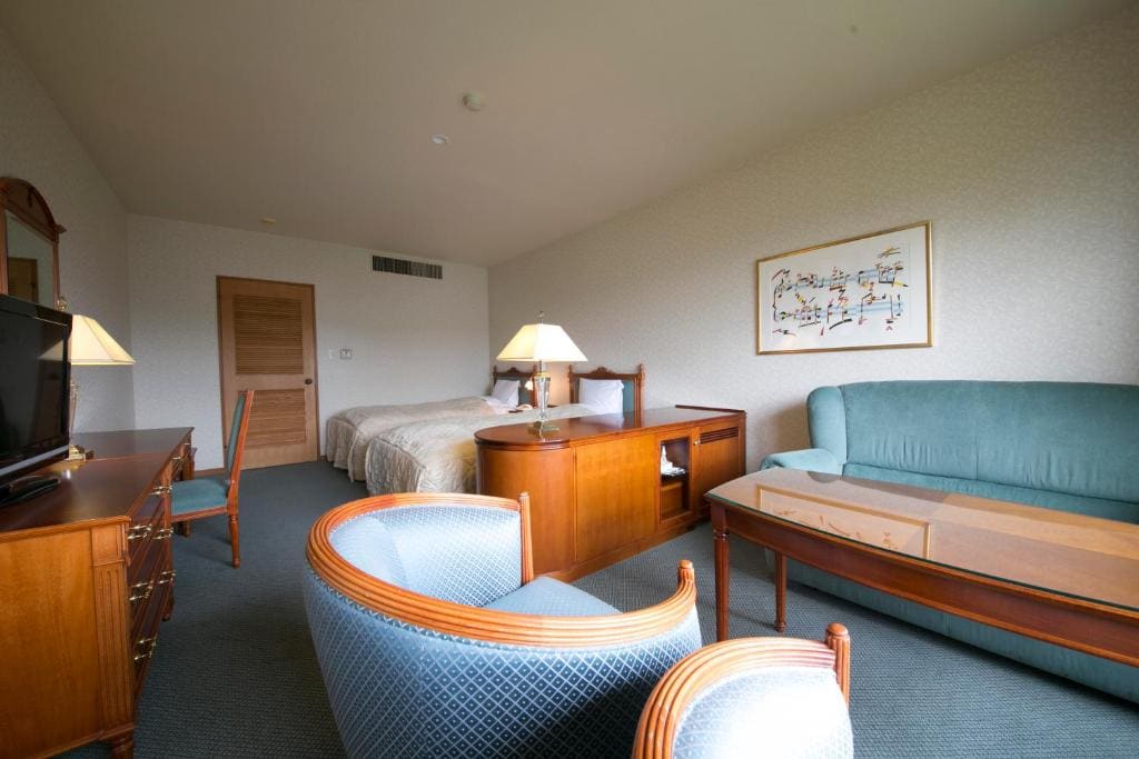 Deluxe Twin Room room - Image 3