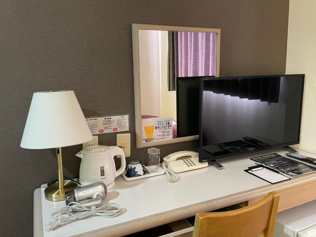 Twin Room - Non-Smoking room - Image 1