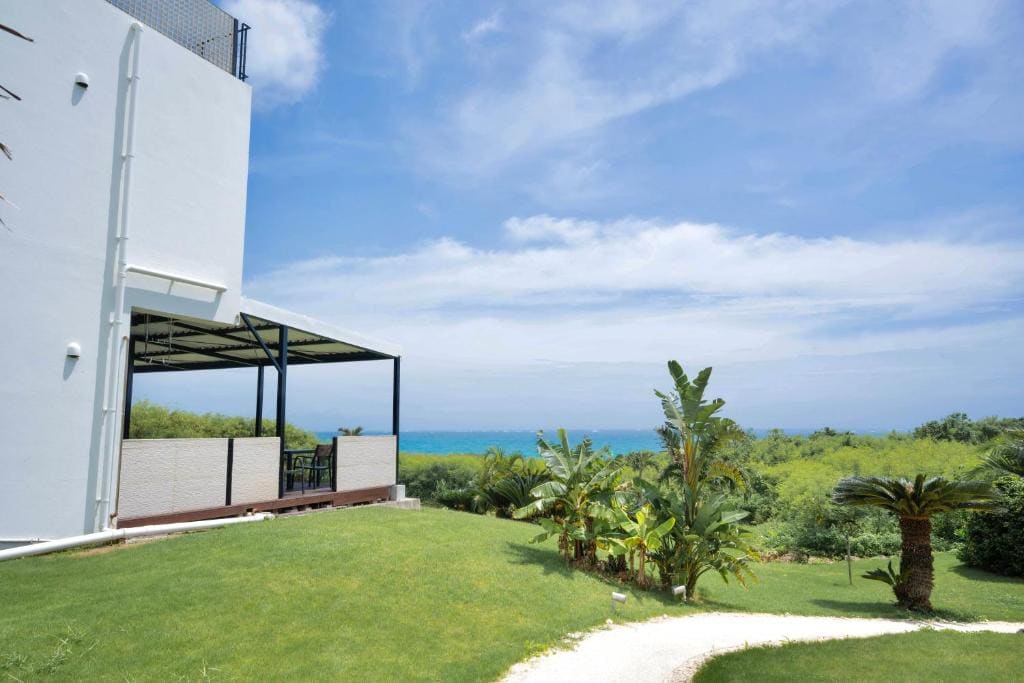 Double Room with Private External Bathroom room - Image 2