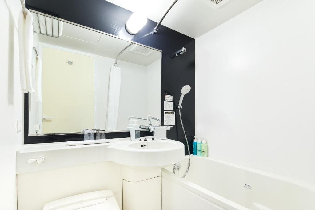 Single Room - Smoking room - Image 3