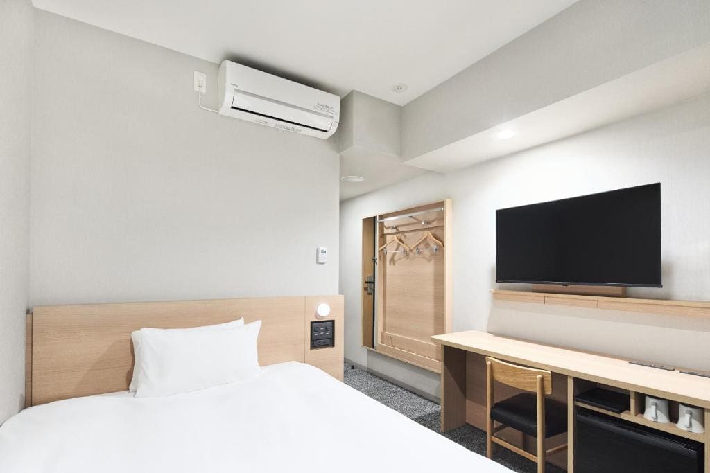 Standard Double Room - Non-Smoking room - Image 1