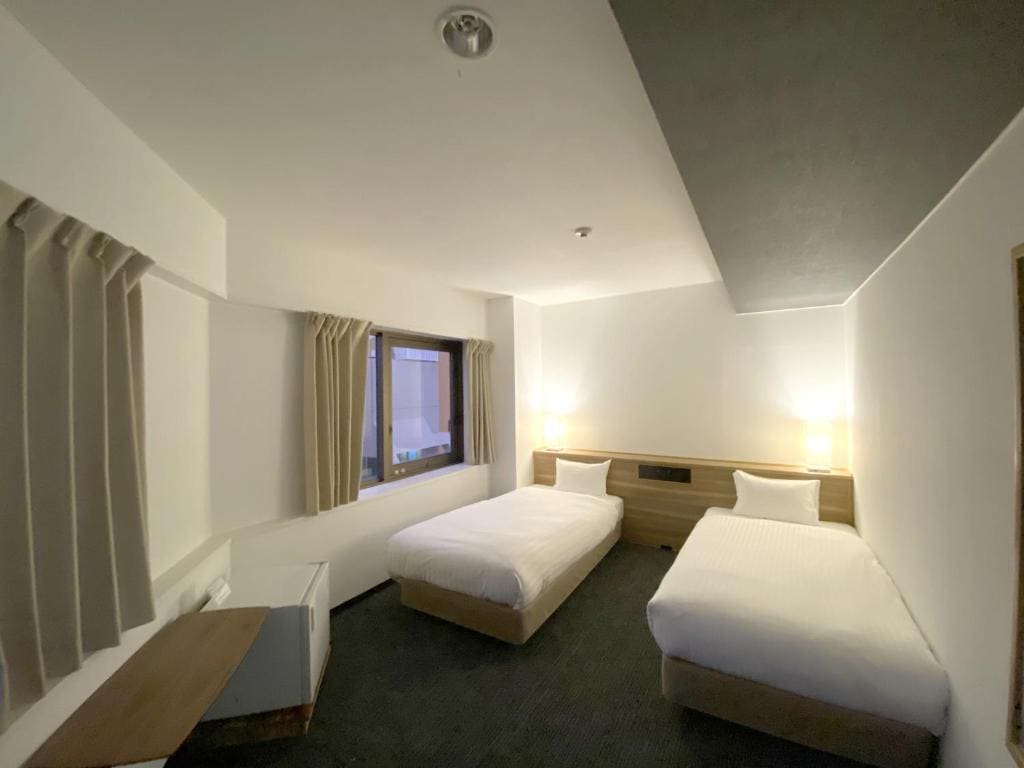 Economy Twin Room room - Image 1