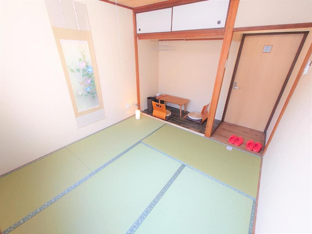 Japanese-Style Room room - Image 1