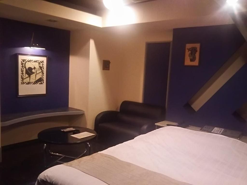 Standard King Room - Late Check in at 20:00 room - Image 3
