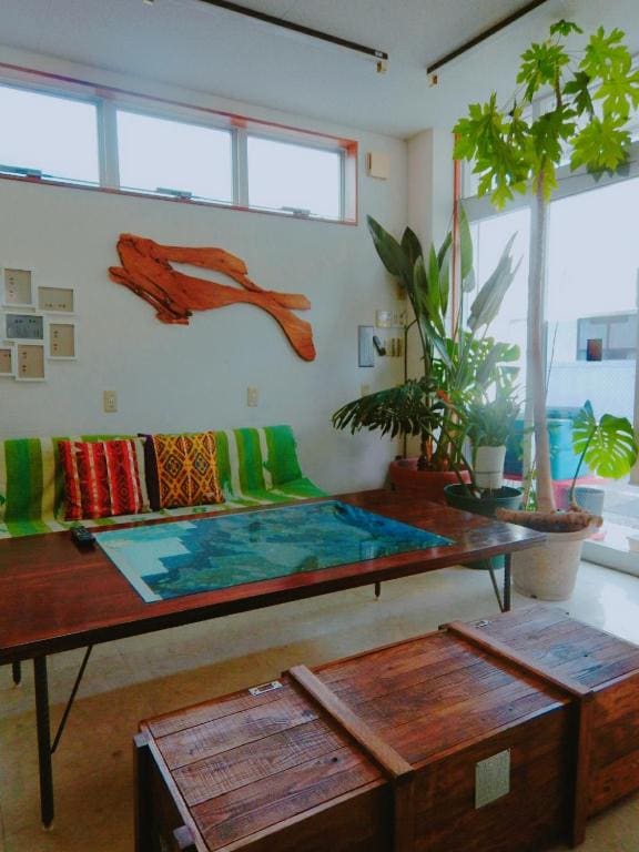 Standard Family Room room - Image 1
