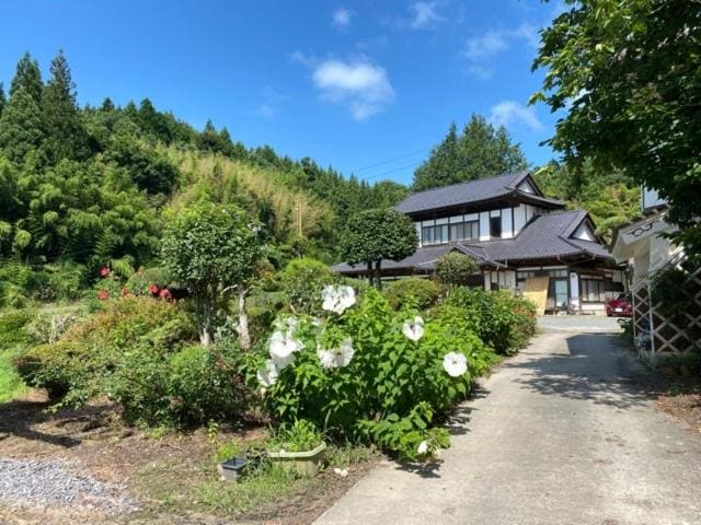 Double Room with Garden View room - Image 1
