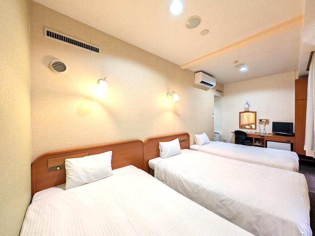 Triple Room - Non-Smoking room - Image 1