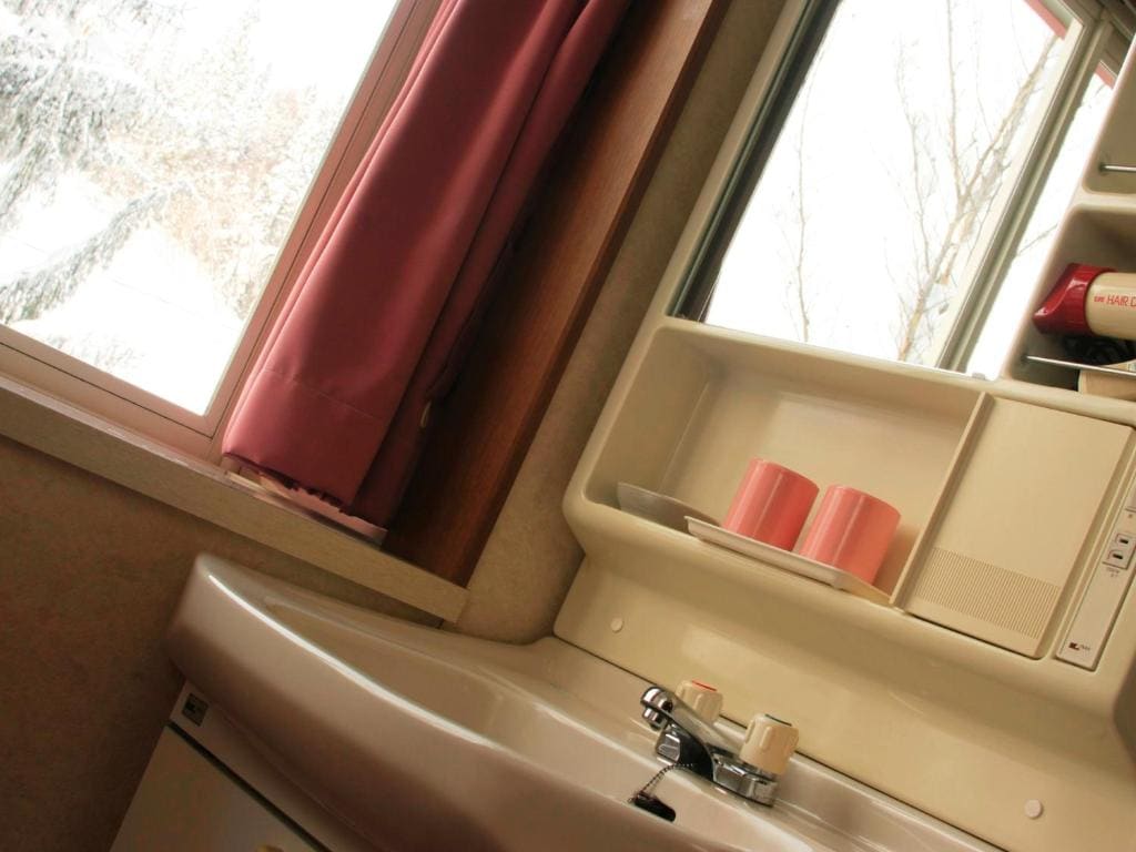 Twin Room room - Image 2
