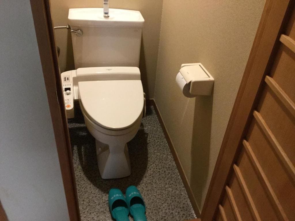 Japanese-Style Triple Room with Shared Bathroom room - Image 2