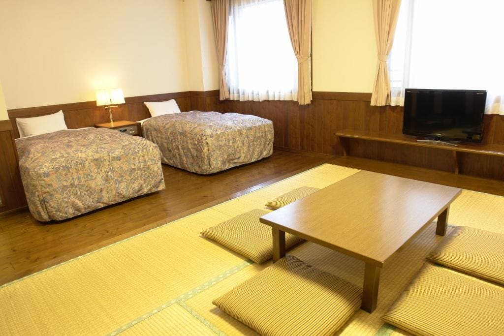 Deluxe Room with Tatami Area room - Image 1