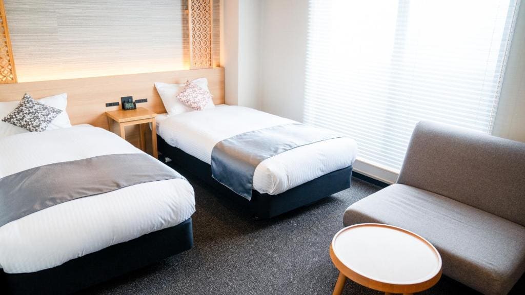 Japanese-Style Room room - Image 1