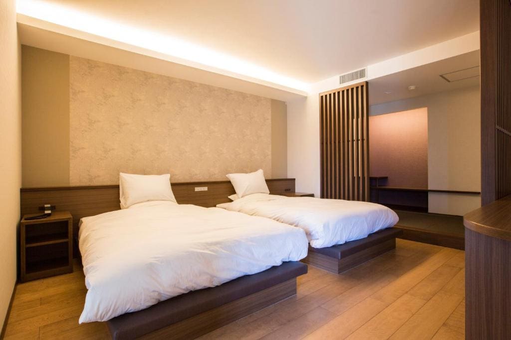 Non smoking Western with private Onsen(Yotei view) room - Image 1