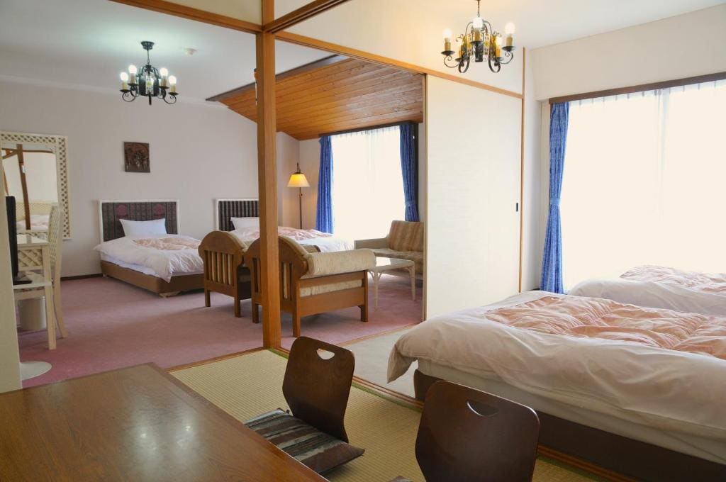 Family Room with Tatami Area - Sea Side room - Image 1