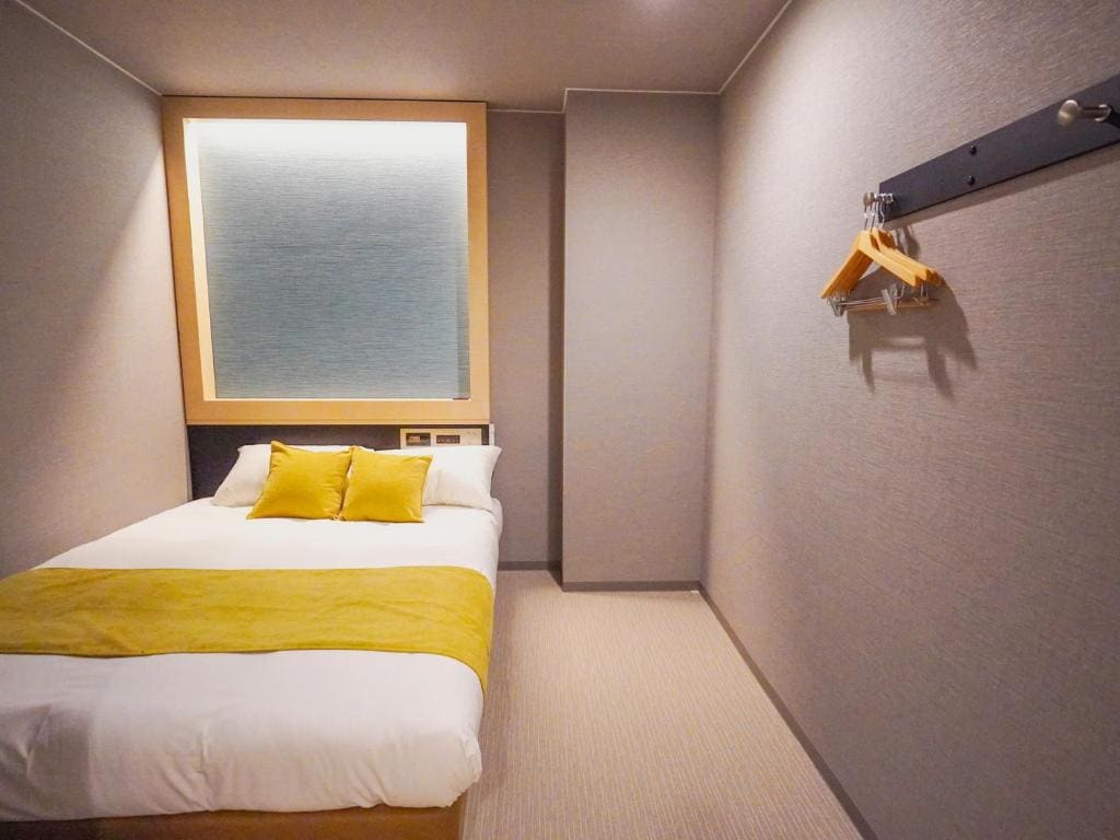Deluxe Queen Room room - Image 2