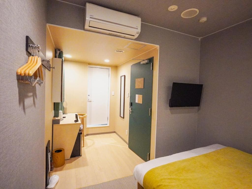 Deluxe Queen Room room - Image 3