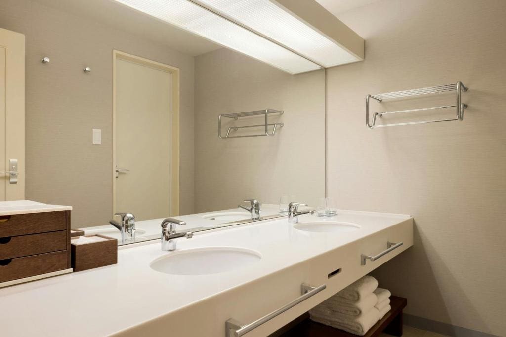 Standard 3 Single beds 1 Bedroom - Two story room - Image 2