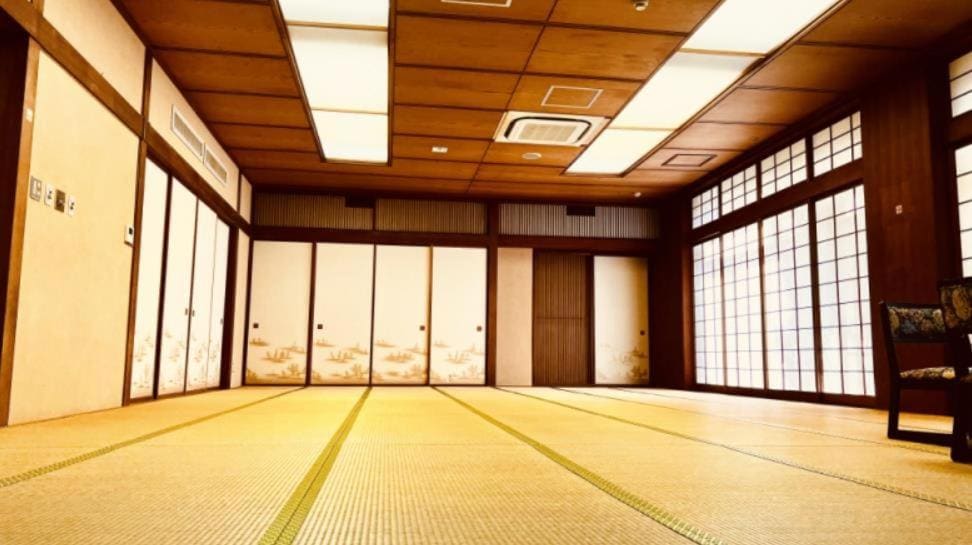 10-Bed Mixed Dormitory Room room - Image 2