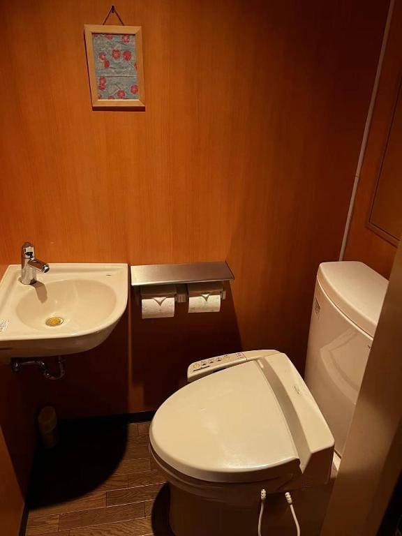 Classic Quadruple Room room - Image 2