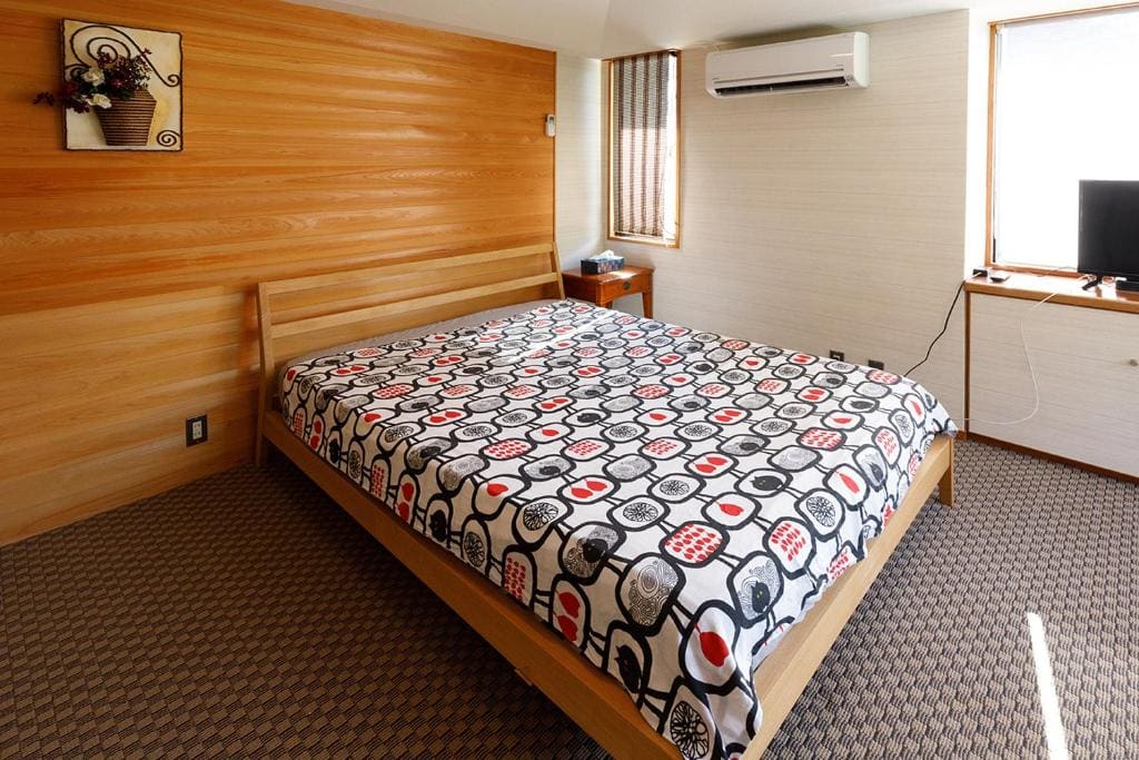 Double Room with Mountain View room - Image 2