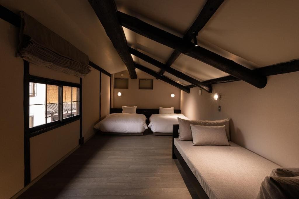 Standard Twin Room with Sofa room - Image 1