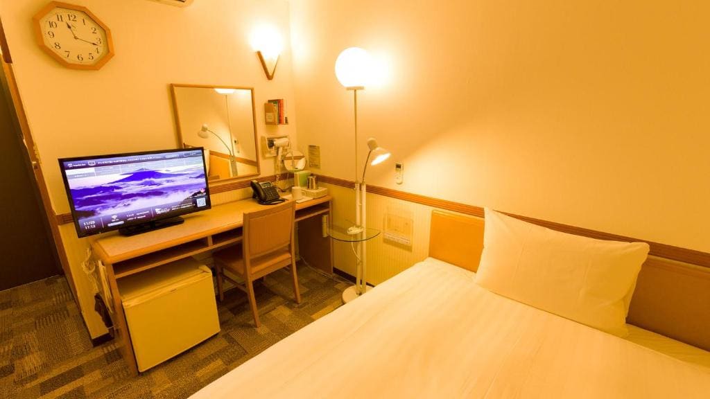 Single Room - Non-Smoking room - Image 1