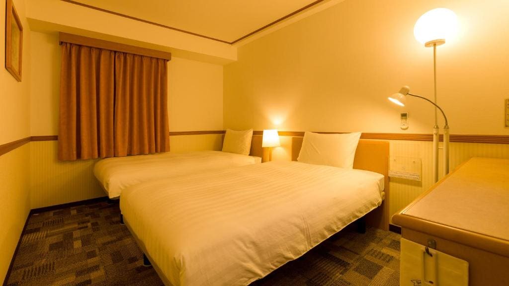 Standard Twin Room - Non-Smoking room - Image 3