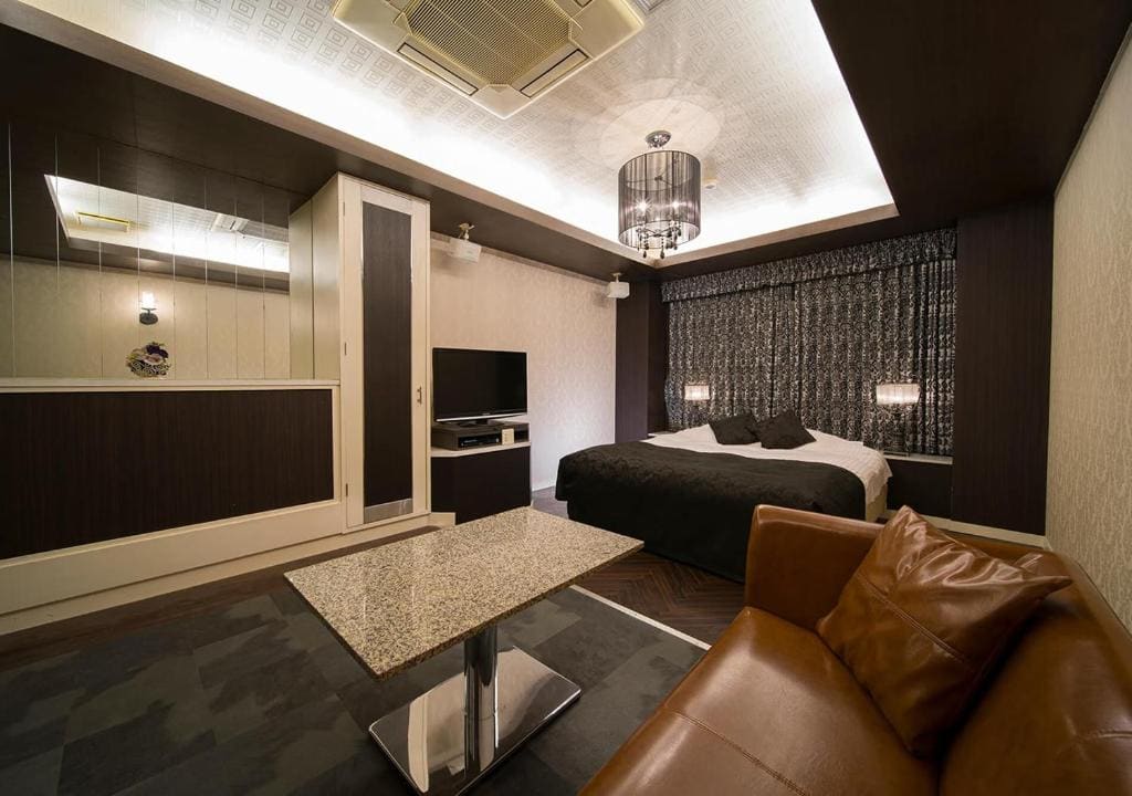 ROOM LUXURY - smoking room - Image 3