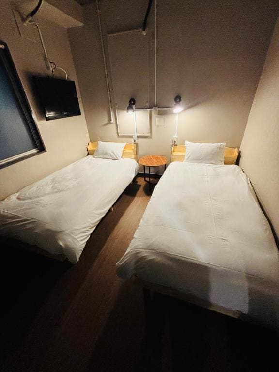 Superior Twin Room room - Image 2