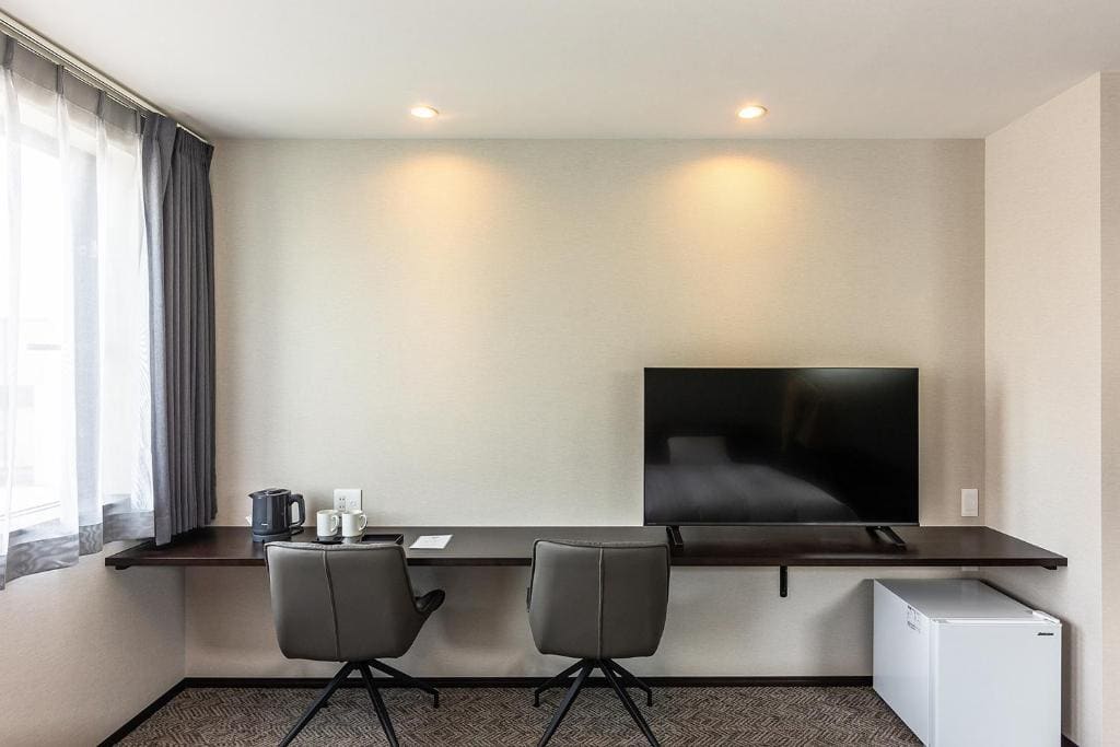 Large Twin Room room - Image 1