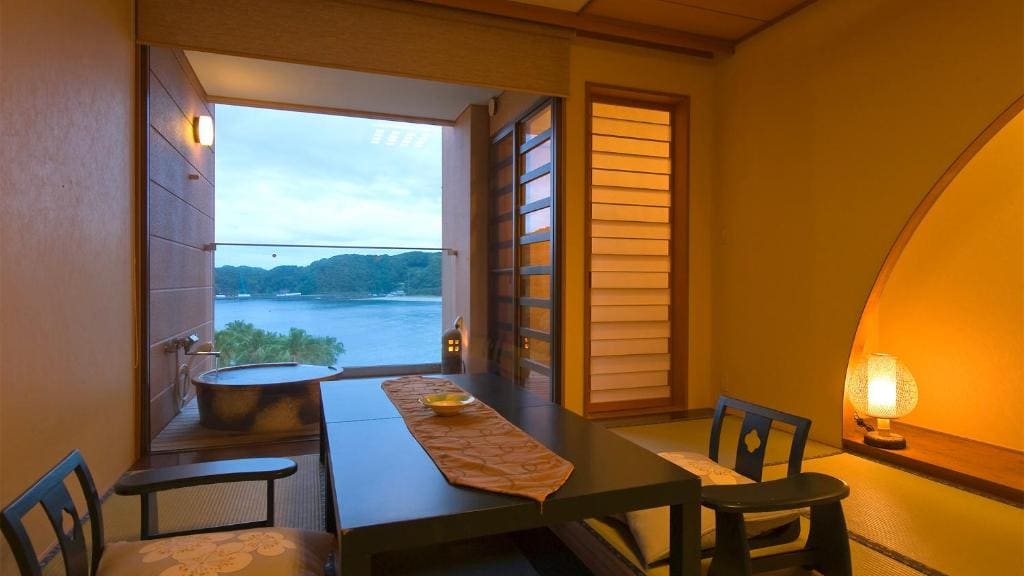 Quadruple Room with Sea View room - Image 1