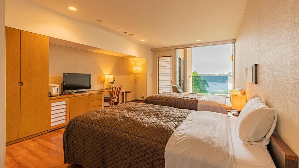 Twin Room with Sea View room - Image 2