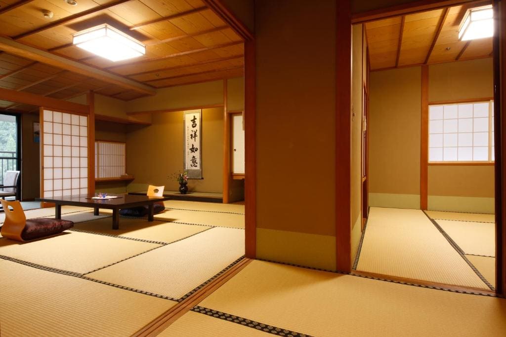 Family Room room - Image 3