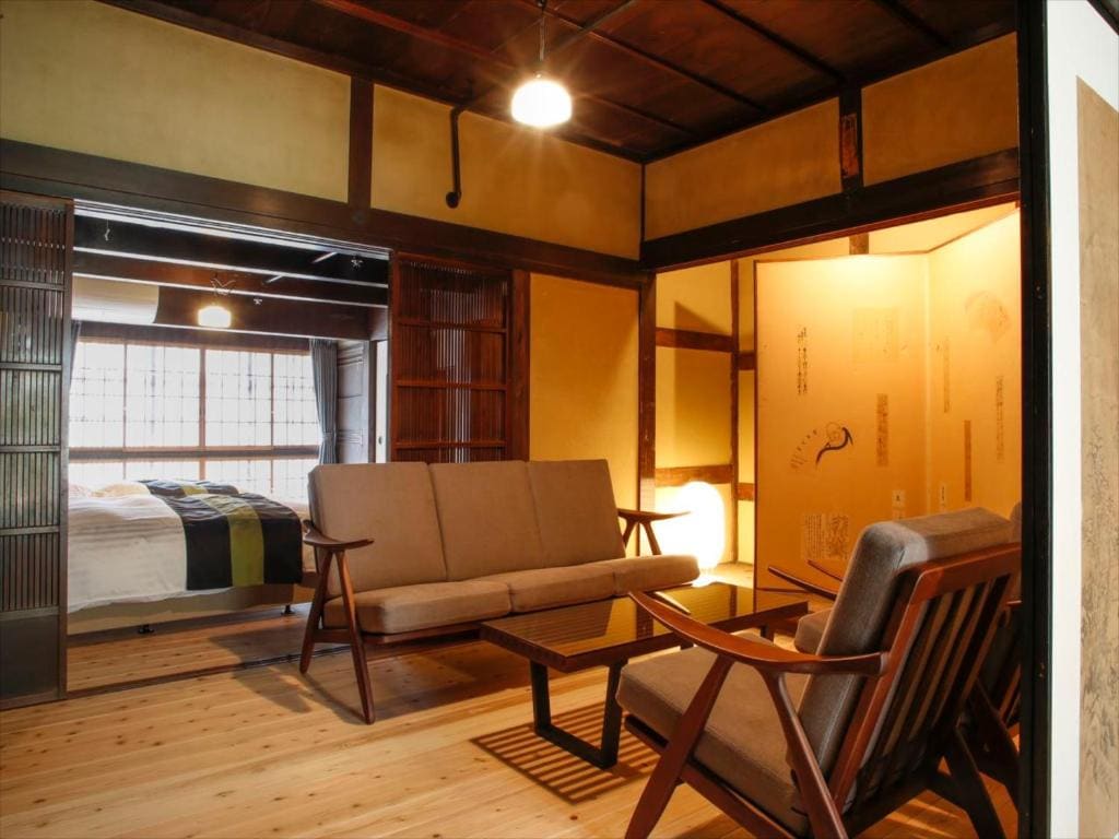 Deluxe Room with Tatami Area room - Image 3
