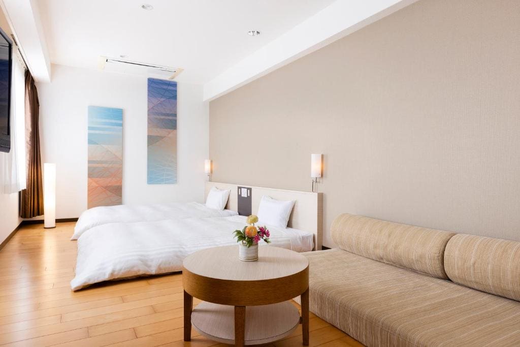 Deluxe Twin Room room - Image 3