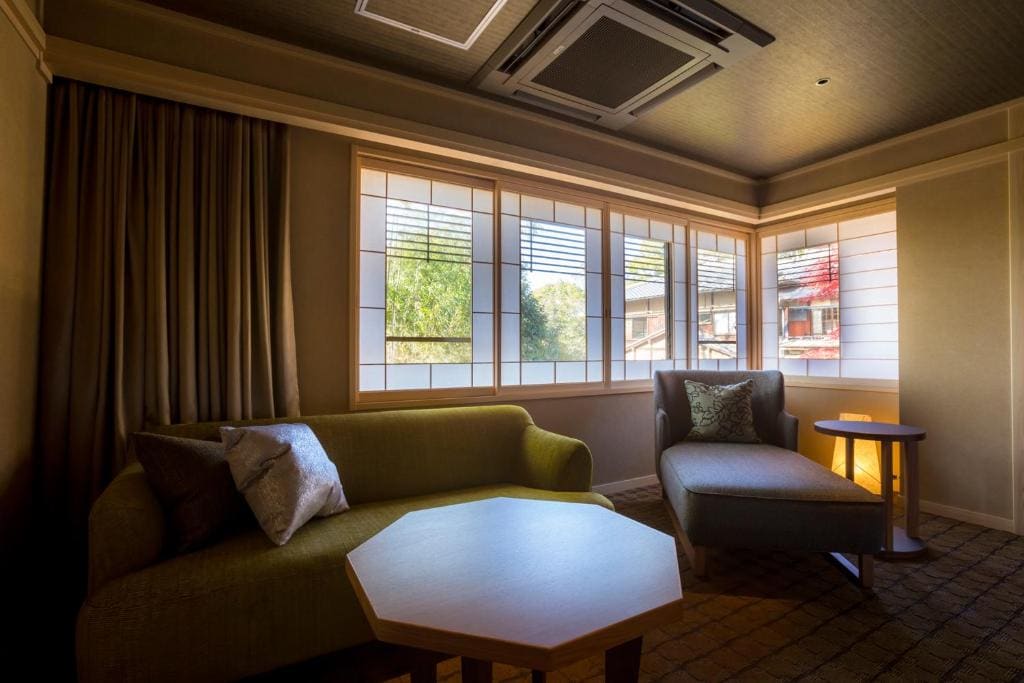 Twin Room TYPE C - Non-Smoking (2nd-3rd Floor) room - Image 3