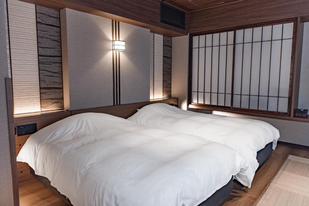 Junior Suite with Mountain View room - Image 1