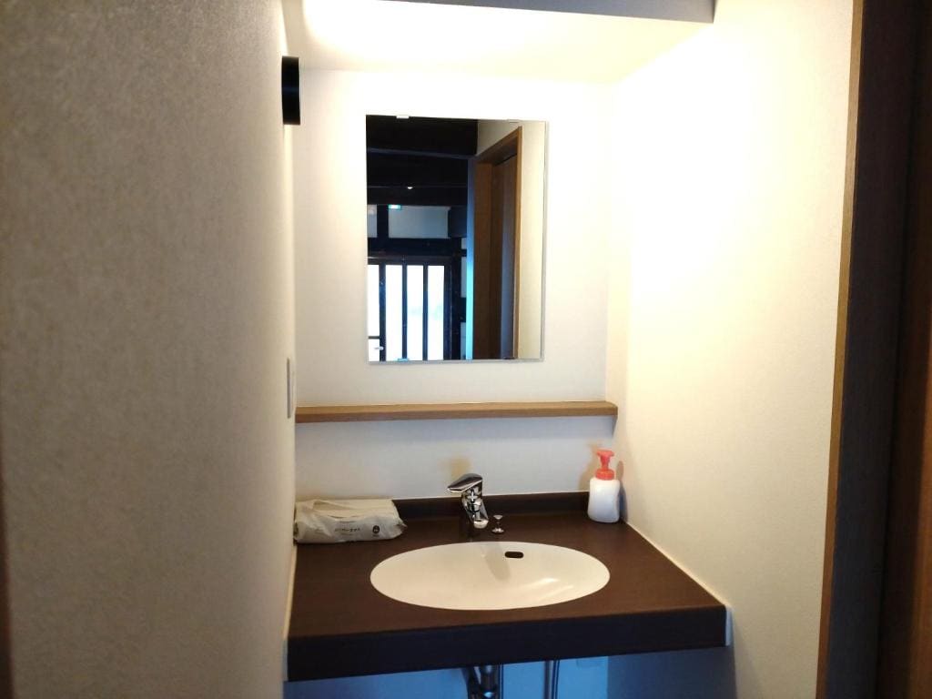 Vacation Home room - Image 3