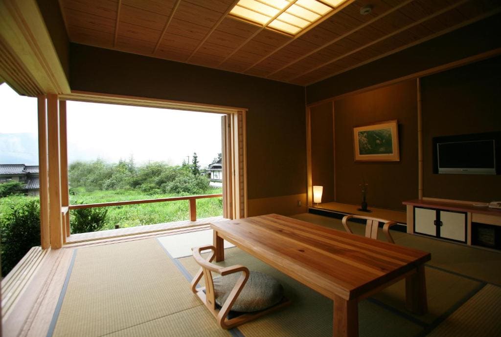 Japanese-Style Deluxe House with Bed Room + Massage-Chair Room with Open-Air Bath + Shower Booth - Annex room - Image 2