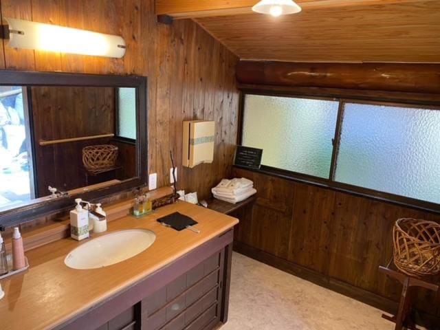 Japanese-Style Superior Room with Bed Room and Open-Air Bath (Renovated in 2021) room - Image 3