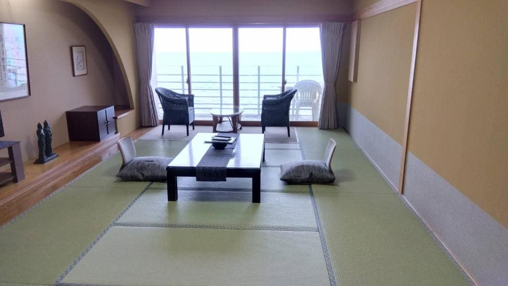 Japanese-Style Family Room-East BLD - Non-Smoking room - Image 1