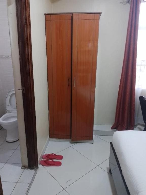 Budget Single Room room - Image 3
